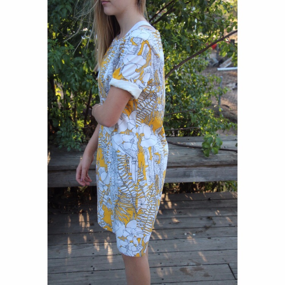 Japanese yellow floral dress - Picture 5 of 6